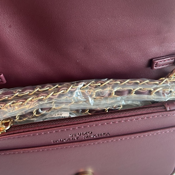 Sold - Picture 6 of 8